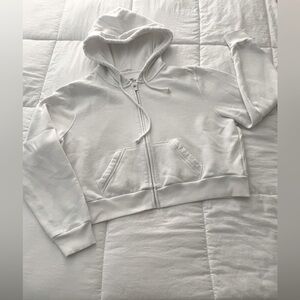 EUC Hollister cropped zip up hoodie. Size XL